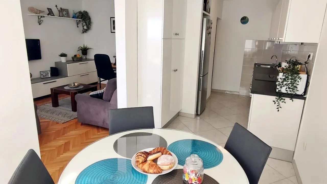 Two Rooms Apartment Spalatina Split 0*,  Croatia
