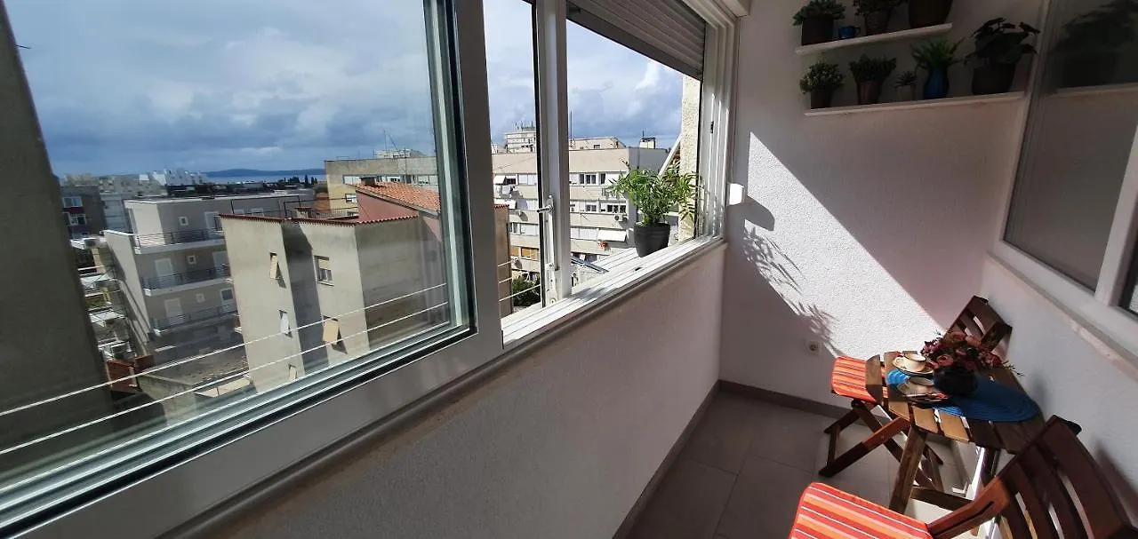 Two Rooms Apartment Spalatina Split