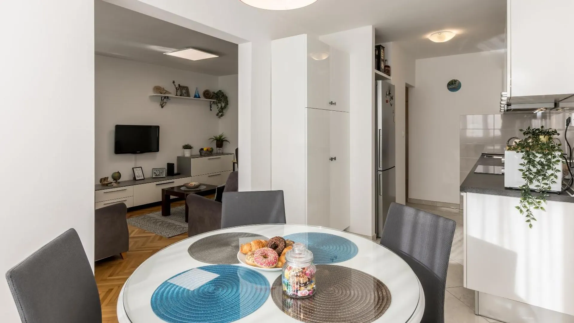 Two Rooms Apartment Spalatina Split Croatia