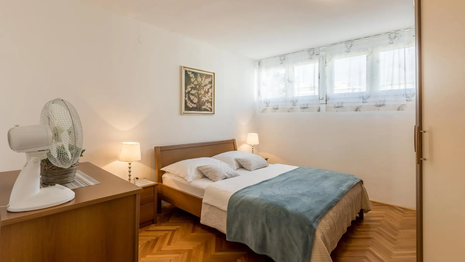 Two Rooms Apartment Spalatina Split 0*,